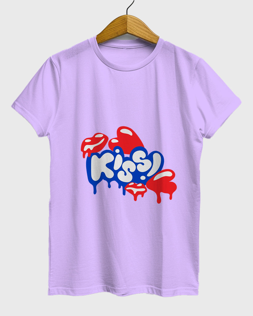 Womens Relaxed Fit TShirt Funky Kiss